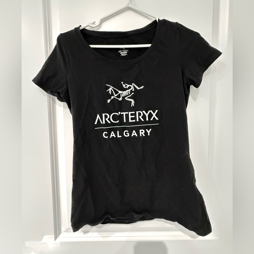 Arc’teryx Limited Edition Tshirt from the Calgary Store Opening! Size XS
